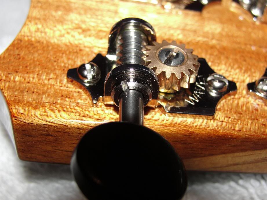 New Waverly Ukulele Geared Tuners (161) Are Fabulous! HIGHLY